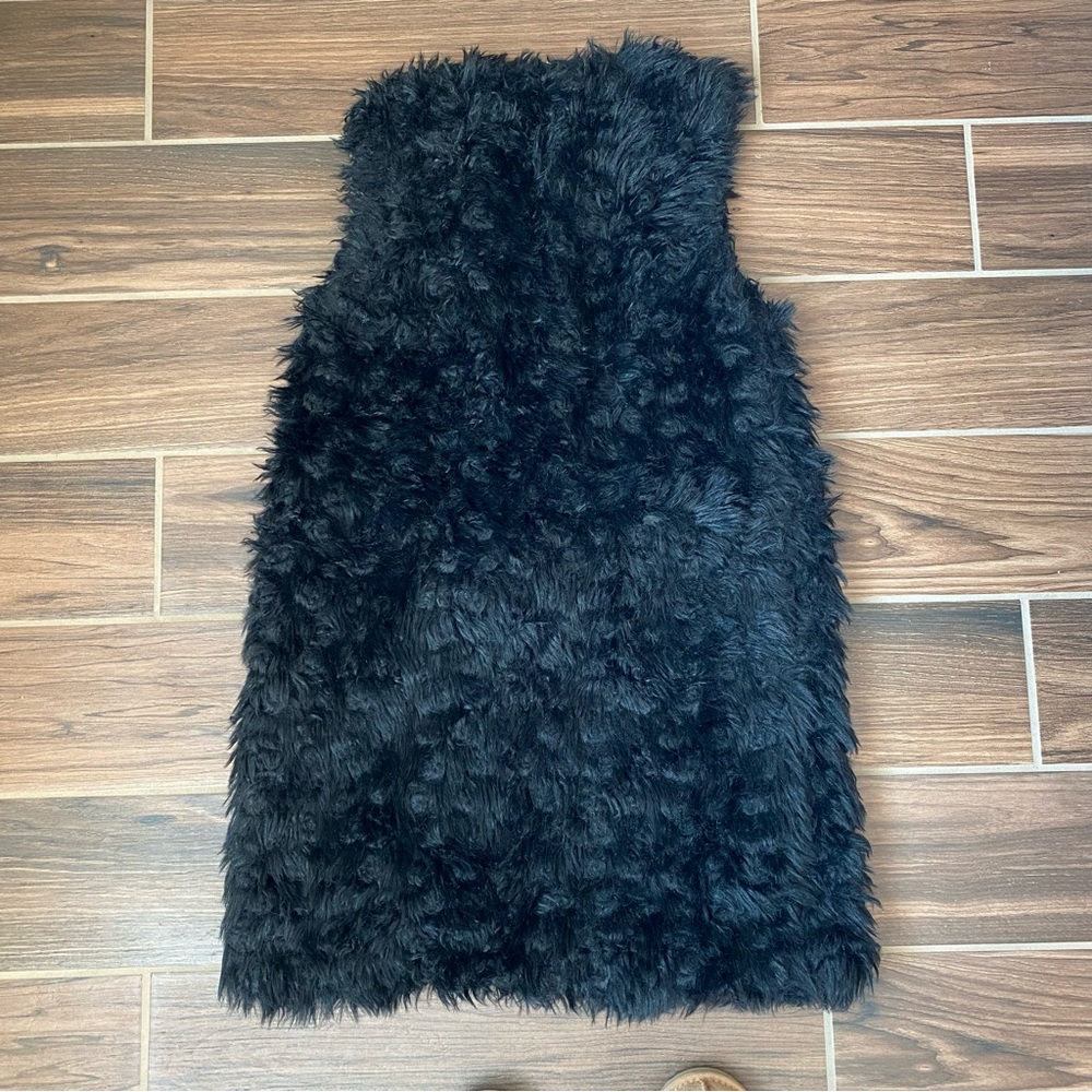 Michael Kors Faux Lamb Fur Black Vest M - Picture 3 of 6